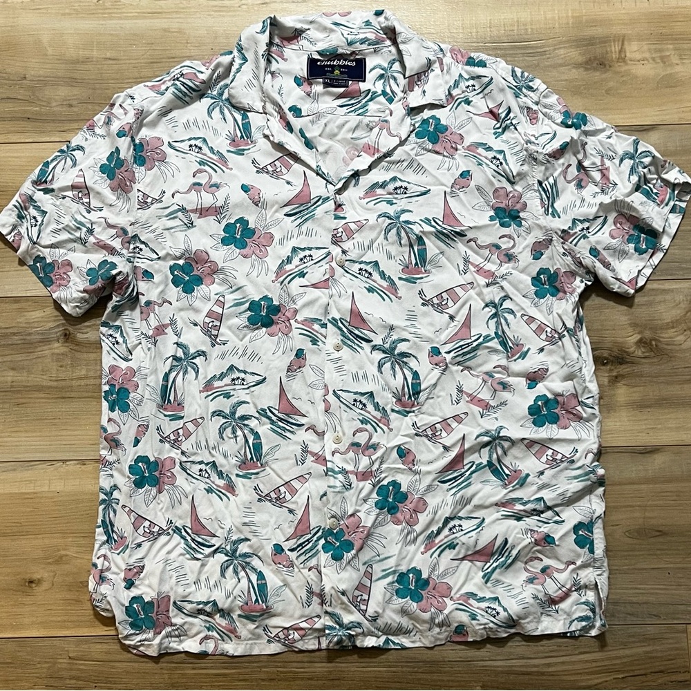Chubbies Men's 100% Rayon S/S Hawaiian Button Shirt Floral/Flamingos • XL